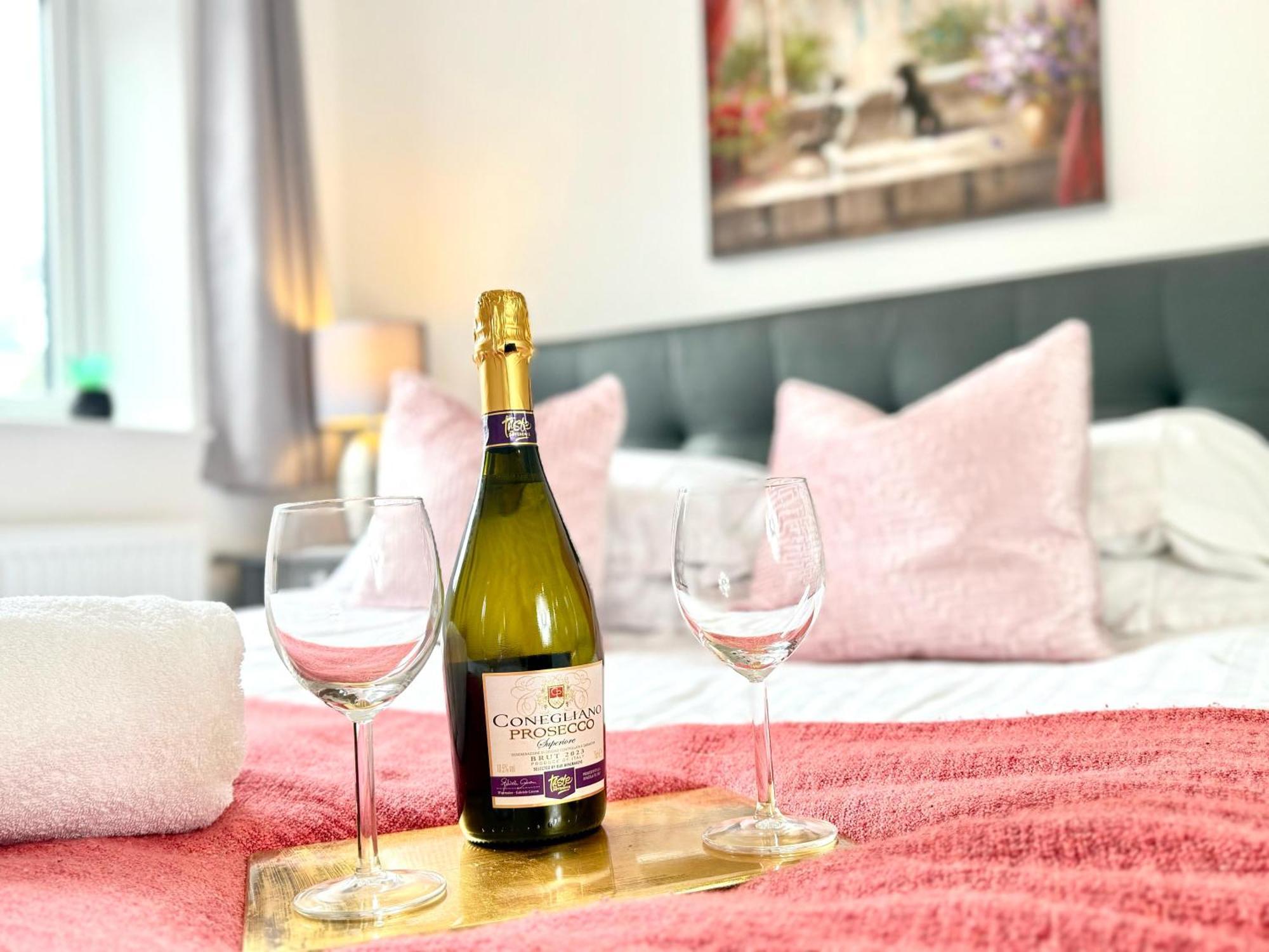 Walnut Flats-F5, Stylish 1-Bedroom - Parking, Netflix, Wifi - Close To Oxford, Bicester & Blenheim Palace Кидлингтон Экстерьер фото