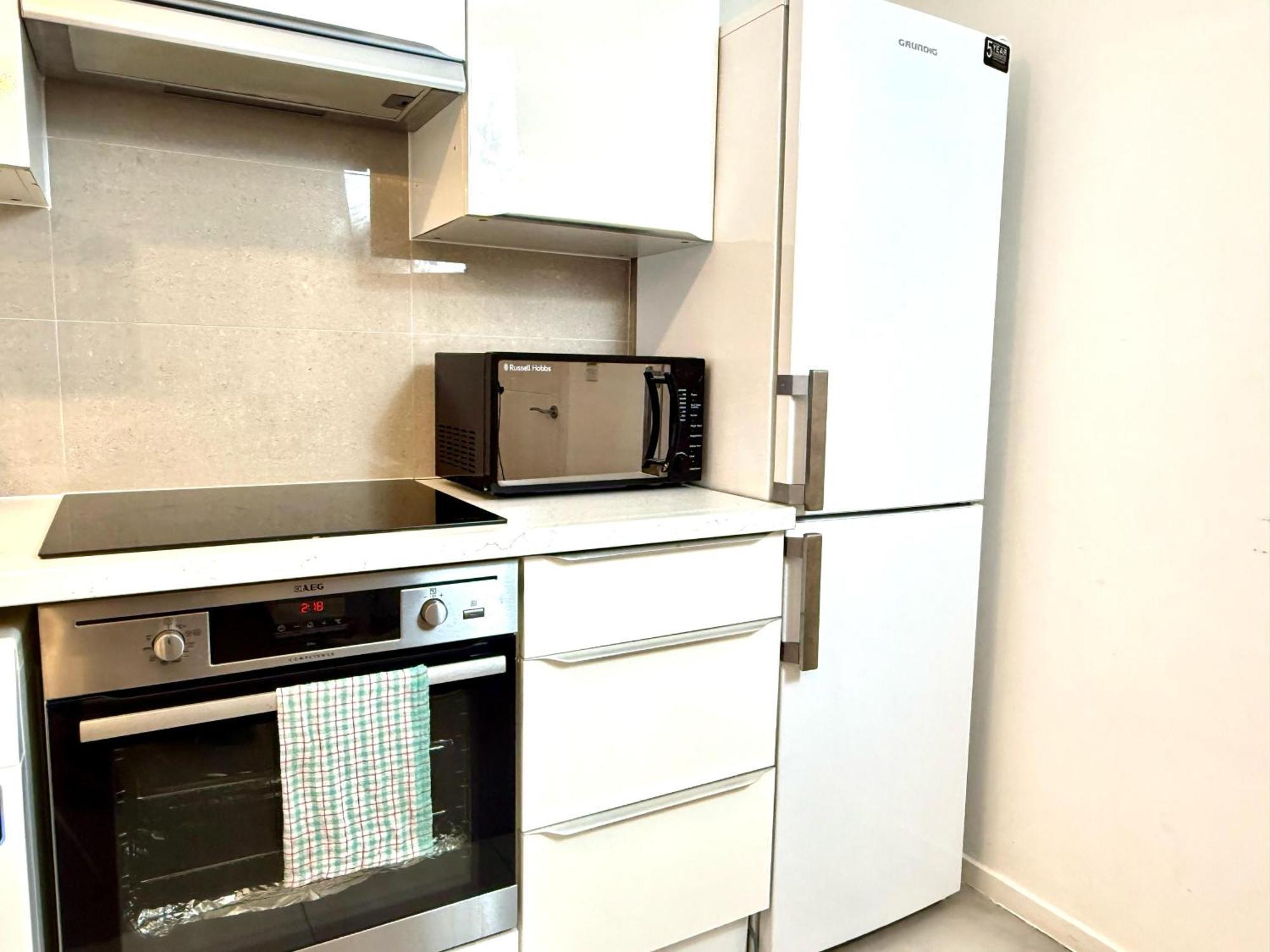 Walnut Flats-F5, Stylish 1-Bedroom - Parking, Netflix, Wifi - Close To Oxford, Bicester & Blenheim Palace Кидлингтон Экстерьер фото
