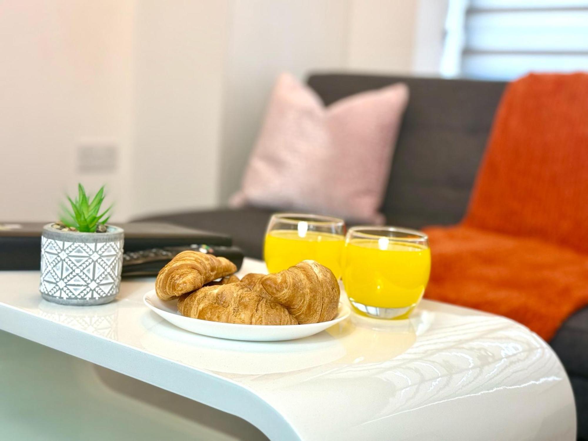 Walnut Flats-F5, Stylish 1-Bedroom - Parking, Netflix, Wifi - Close To Oxford, Bicester & Blenheim Palace Кидлингтон Экстерьер фото